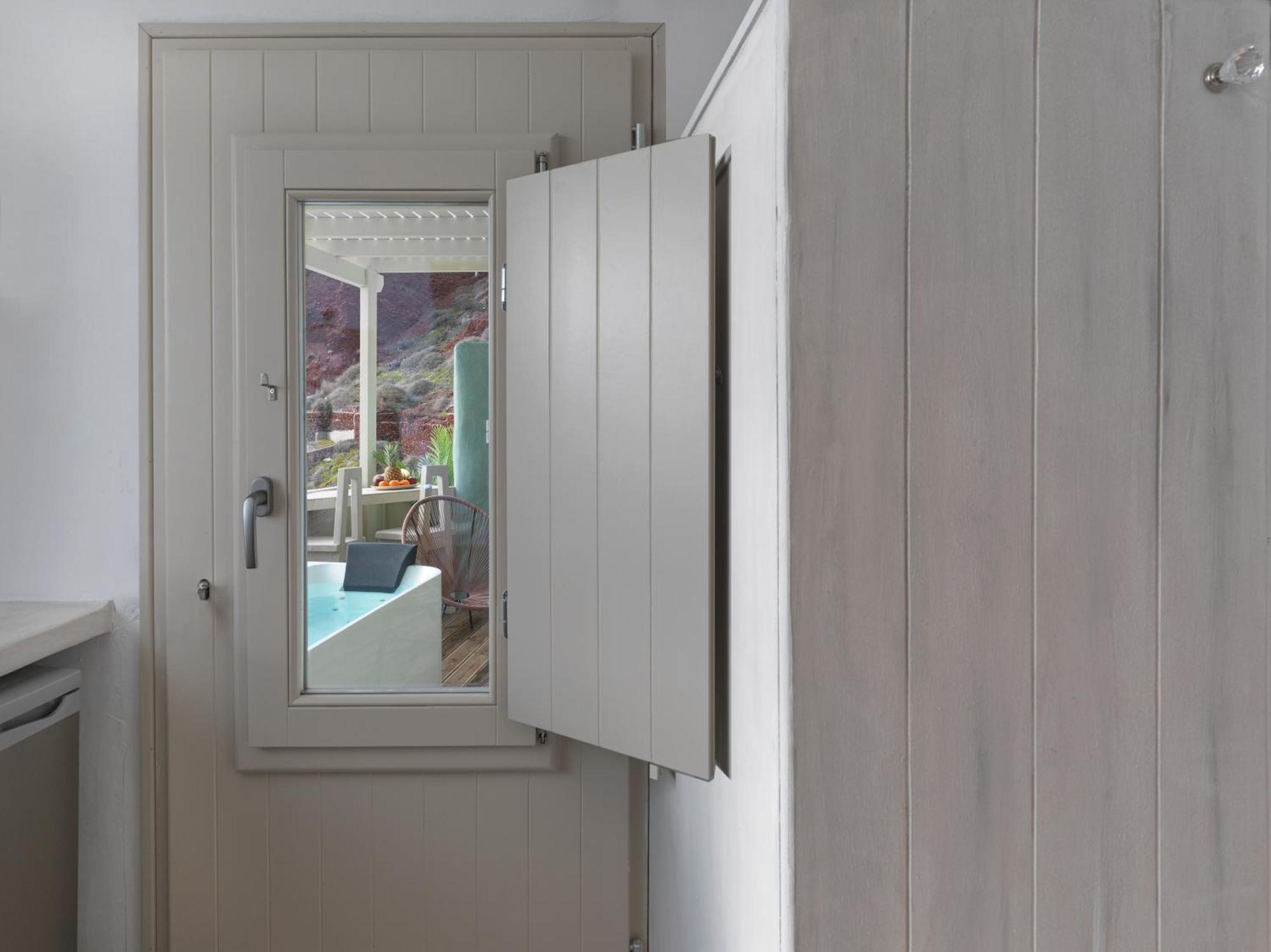 Secret Gem Suites Oia  Ruang foto